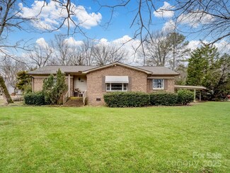 10140 Steele Creek Rd, Charlotte, NC 28273