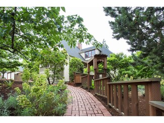 1850 E 27th Ave, Eugene, OR 97403