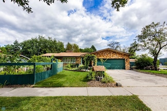 1201 Elm St N, Fargo, ND 58102