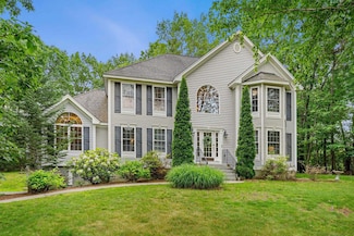 5 Leeds Rd, Windham, NH 03087
