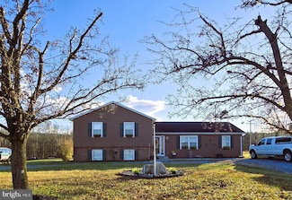 70 Kathys Ln, Hedgesville, WV 25427