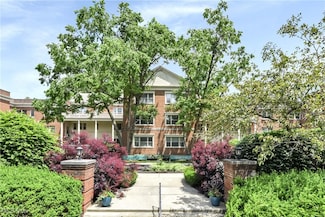 15875 Van Aken Blvd Unit 101C, Cleveland, OH 44120