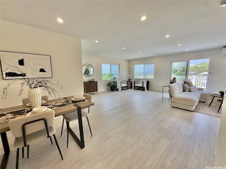 99-720 Puluniu Loop, Aiea, HI 96701