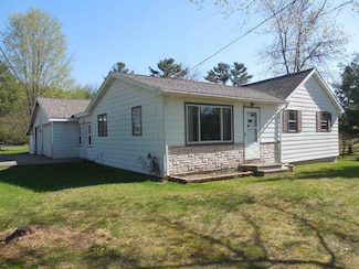 659 Green Bay Ave, Oconto Falls, WI 54154