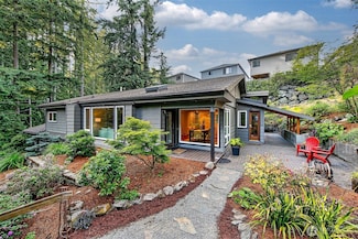 18527 Butternut Rd Unit A-B, Lynnwood, WA 98037