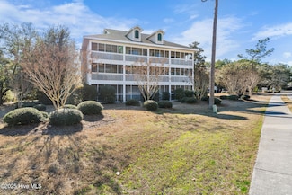 3350 Club Villas Dr Unit 1302, Southport, NC 28461