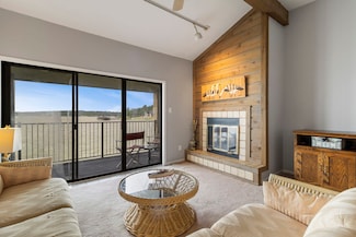 260 Walnut Point Dr Unit 303B, Coldspring, TX 77331