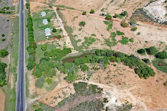 0 Texas 173, Devine, TX 78016