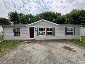 320 Dale St, Mitchell, IN 47446