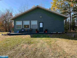 13094 W Stingy Lake Rd, Nashwauk, MN 55769