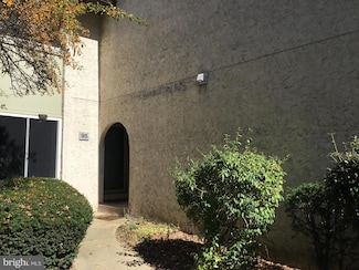 95 Thoreau Dr, Plainsboro, NJ 08536