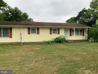 161 Shiff Ave, Elmer, NJ 08318