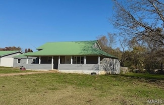 606 6th St, Grandin, MO 63943