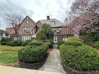 1802 Hamilton St, Allentown, PA 18104