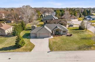 1033 Hoks Ridge Ln, de Pere, WI 54115
