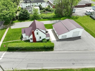 343 N Peterboro St, Canastota, NY 13032