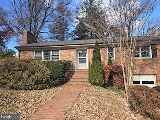7334 Pinecastle Rd, Falls Church, VA 22043