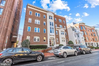 2114 N St NW Unit 34, Washington, DC 20037