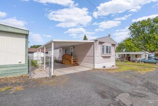 924 Vista #8 Ave, Lewiston, ID 83501