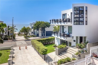 301 16th St, Manhattan Beach, CA 90266