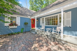 106 Robin Rd, Glastonbury, CT 06033