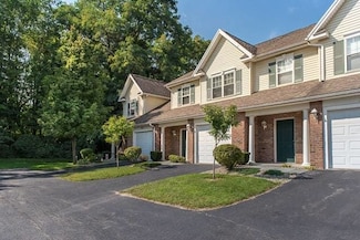 769 Royal Sunset Dr, Webster, NY 14580