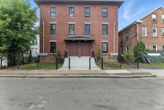 47 Squire St, Hartford, CT 06106