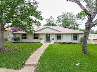 306 Ridgewood Dr, Richardson, TX 75080