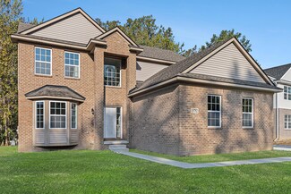 13752 Arlene Ln, Belleville, MI 48111