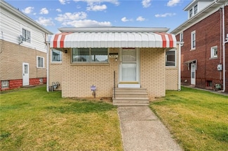 1202 Dallas Ave, Natrona Heights, PA 15065