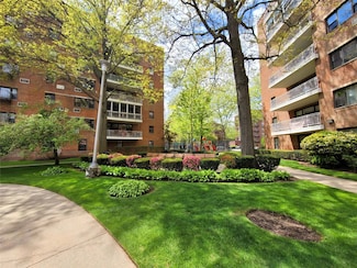 89-40 151st Ave Unit 5f, Howard Beach, NY 11414
