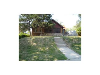 1810 Walker Ave, Kansas City, KS 66104