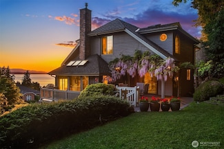 9509 Forest Dell Dr, Edmonds, WA 98020
