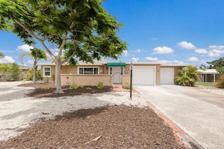 715 Fontana Ln, Bradenton, FL 34209