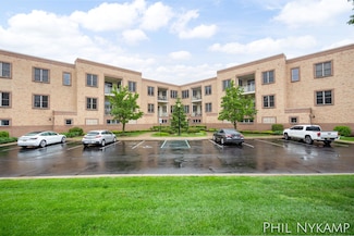 29 E 6th St Unit 304, Holland, MI 49423
