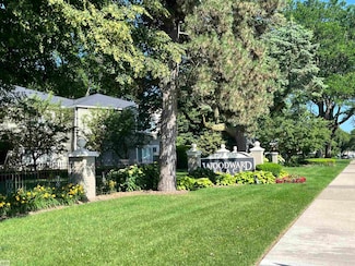 1115 N Old Woodward Ave, Birmingham, MI 48009