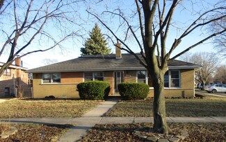 5509 Oak Center Dr, Oak Lawn, IL 60453