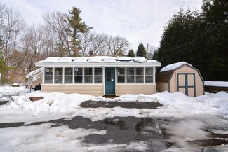 277 Wanoosnoc Rd, Fitchburg, MA 01420