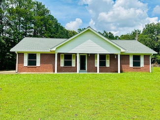 411 Main St, Caledonia, MS 39740