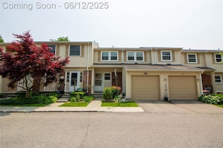 1466 Brentwood Dr, Troy, MI 48098