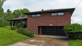 2442 Pin Oak Place, Pittsburgh, PA 15220