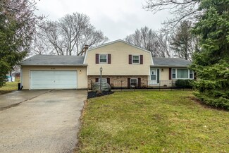 493 Mink St SW, Pataskala, OH 43062