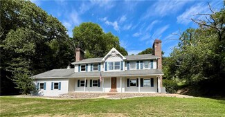 6519 Apple Butter Rd, Slatington, PA 18080