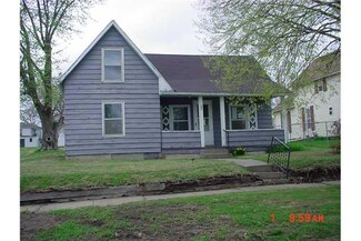 715 Linden Ave, Chariton, IA 50049