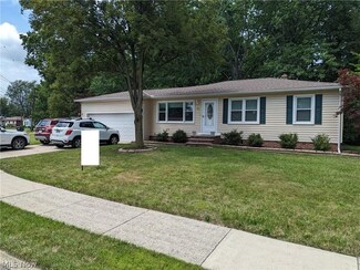50 Aaron St, Berea, OH 44017