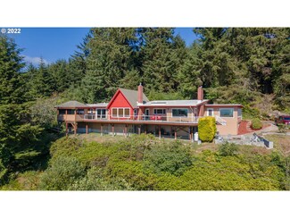 196 Howitt Ln, Winchester Bay, OR 97467