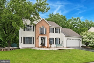 504 Ridge Dr, Douglassville, PA 19518
