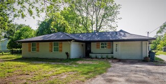 3720 N Elm Rd, Santa Fe, TX 77517