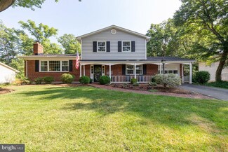 9114 Murdock Rd, Fairfax, VA 22032