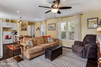 3 3122, Vernon, AZ 85940